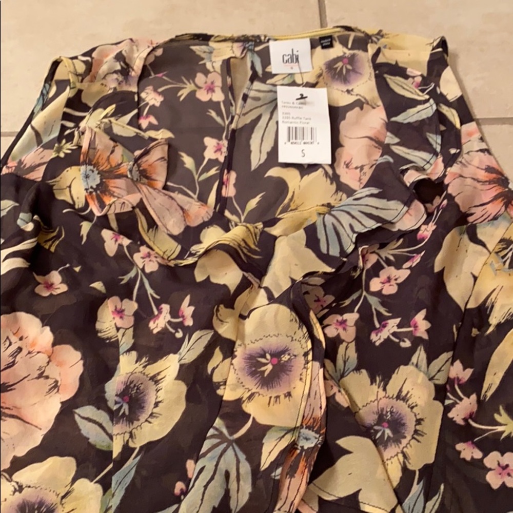 NWT Cabi Ruffle Tank size small - Picture 4 of 8